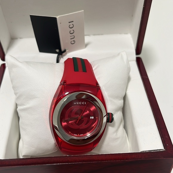 GUCCI ‘Sync YA137303’ 🆕 Midsize Watch. Pure Luxury Red Sports Watch 46mm 🎁 - Picture 8 of 9